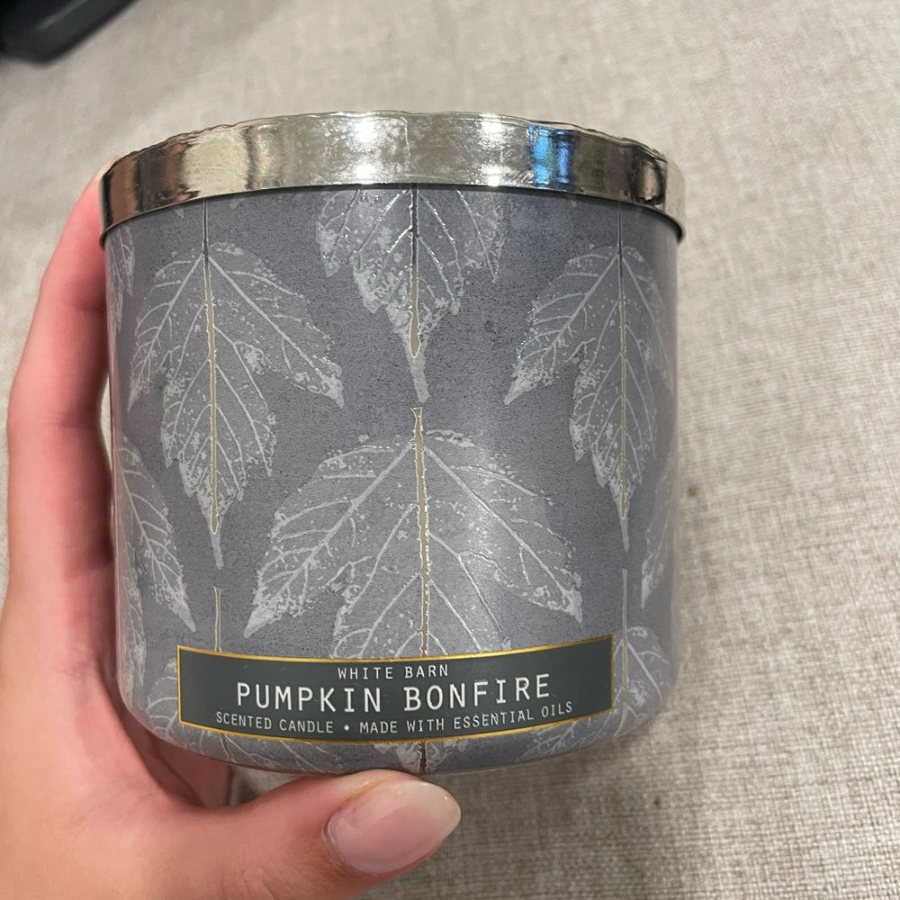 NEW pumpkin bonfire Bath and body works 3 wick candle!